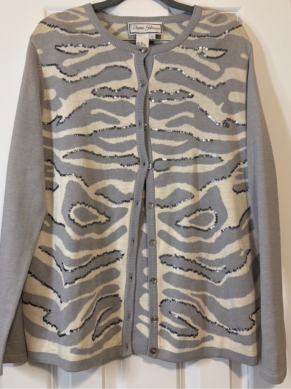 Diane Gilman Gray & Cream Knit Button Cardigan